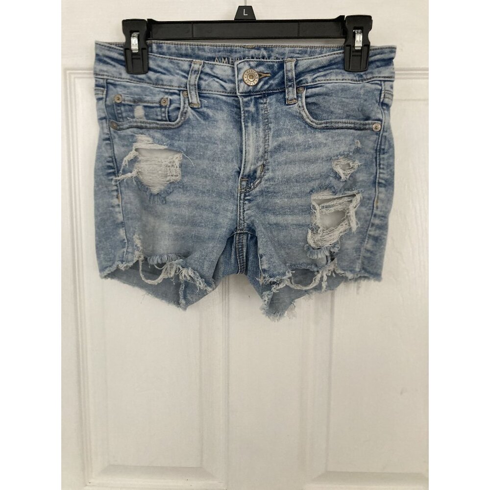 American Eagle Womens Distressed Denim Hi-Rise Shorts Size 6 Light Wash